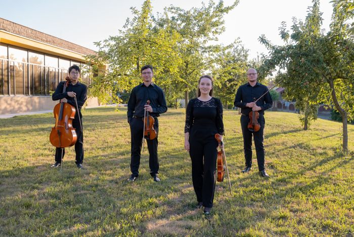 Circle Quartet 9